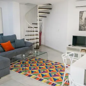 Apartamento Rentalsevilla Espacioso Dúplex En La Puerta Real Sevilla